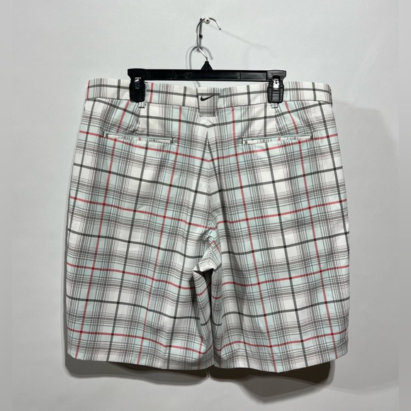 NIKE GOLF Men’s Tour Performance Dri-Fit Shorts Size 38 - Picture 2 of 5